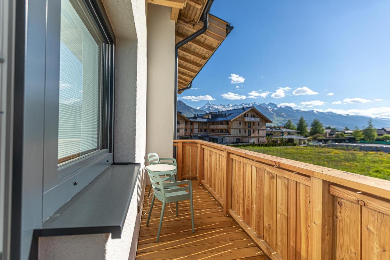 Tevini Boutique Suites By We Rent Zell am See Bagian luar foto