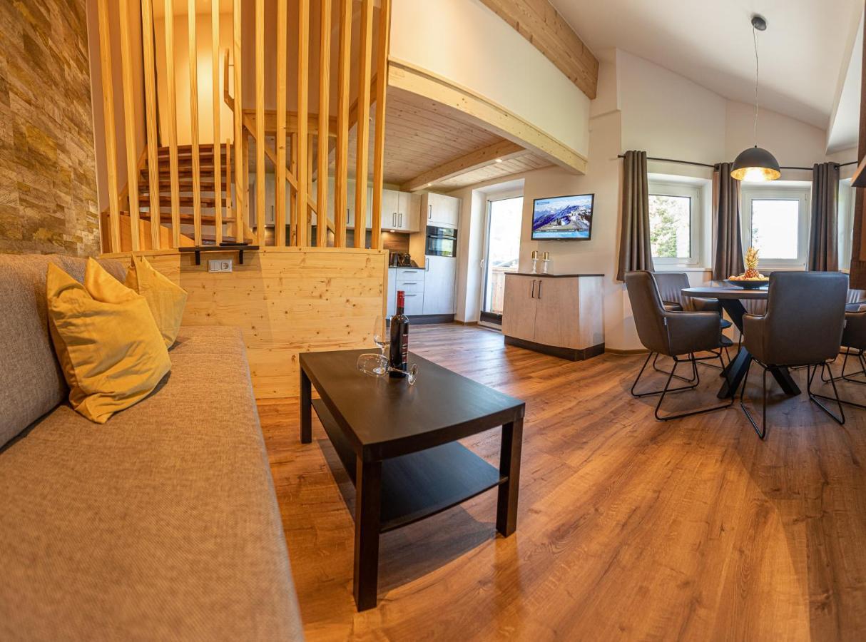 Tevini Boutique Suites By We Rent Zell am See Bagian luar foto