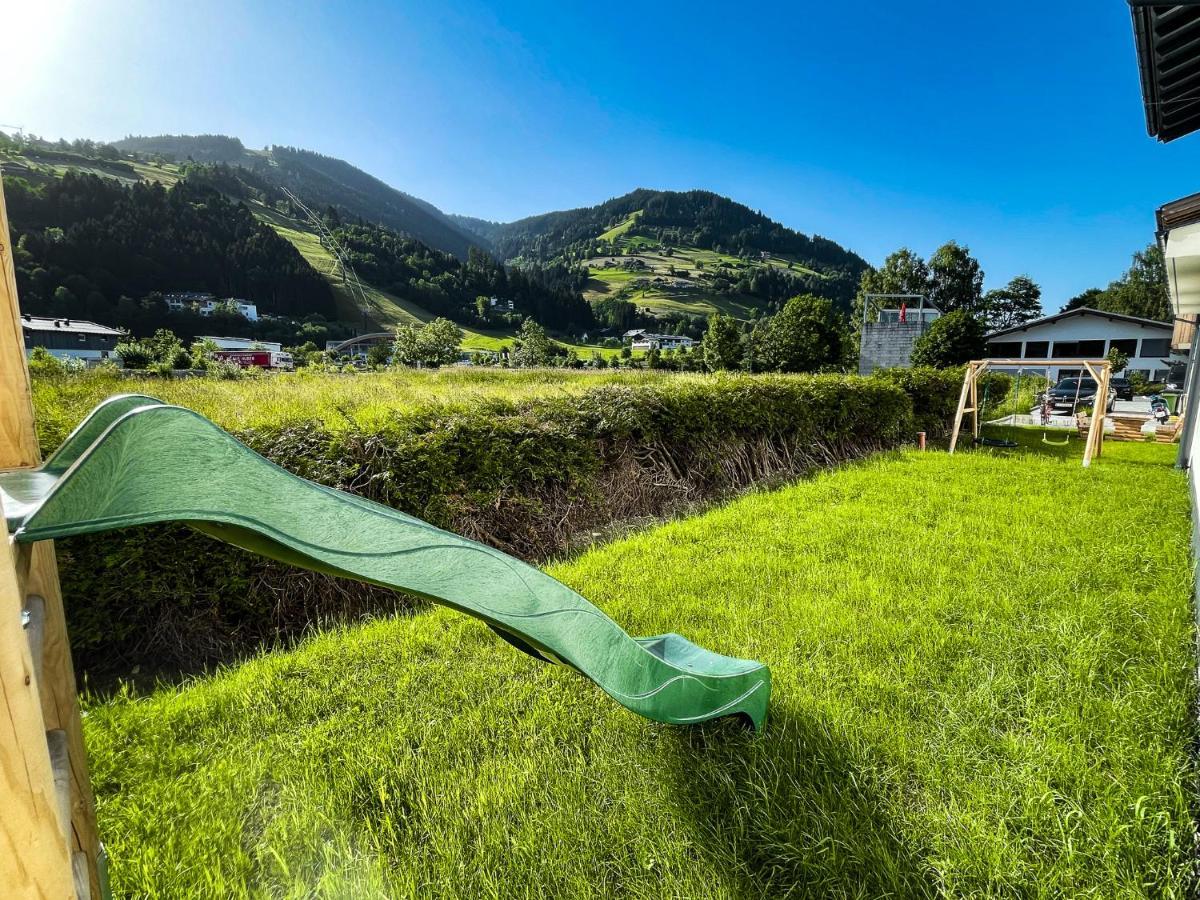 Tevini Boutique Suites By We Rent Zell am See Bagian luar foto