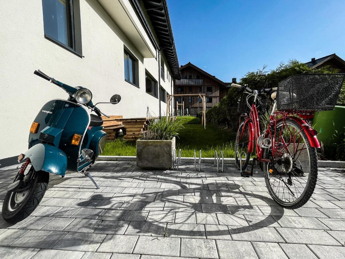 Tevini Boutique Suites By We Rent Zell am See Bagian luar foto
